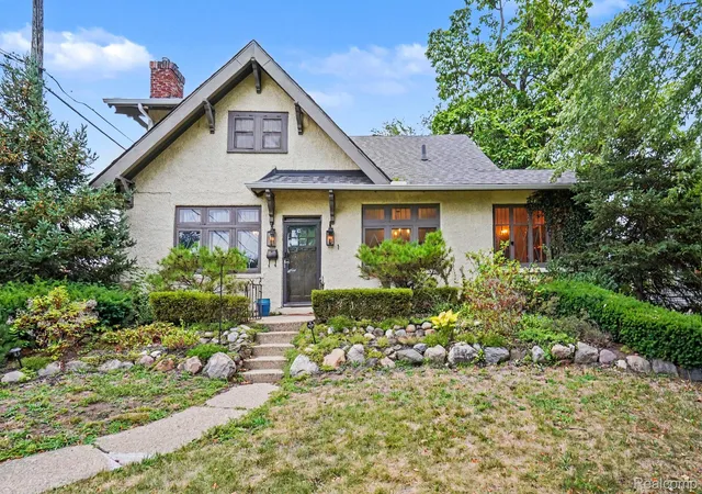 2nd image of 1 Kensington Blvd, Pleasant Ridge City Oakland, MI 48069 | MLS# 20261067004