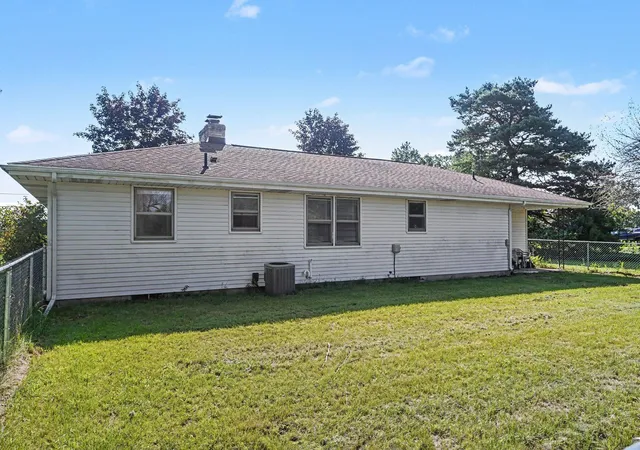 12th image of 11894 Portage Rd, Schoolcraft Township Kalamazoo, MI 49097 | MLS# 66026044314