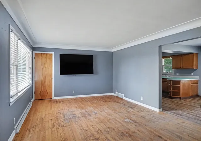 3rd image of 11894 Portage Rd, Schoolcraft Township Kalamazoo, MI 49097 | MLS# 66026044314