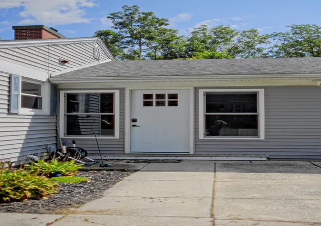4th image of 15783 Portage Rd, Schoolcraft Township Kalamazoo, MI 49097 | MLS# 69026044310