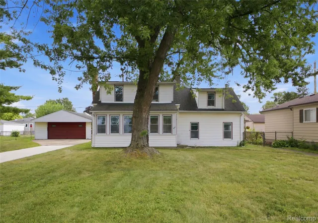 Photo 2 of Single family home for sale at 4697 Kingston St, Dearborn Heights City Wayne, MI 48125 | MLS# 20261067007 | Listing updated on 2026-09-12