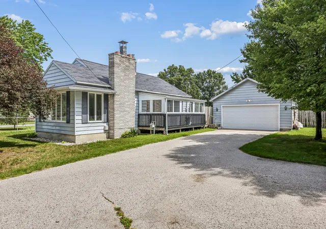 1st image of 1688 S Carr Rd, Egelston Township Muskegon, MI 49442 | MLS# 71026044318