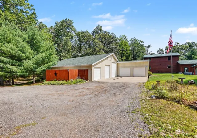 2nd image of 11023 S Roby Lake Dr, Lake Township Lake, MI 49304 | MLS# 65026044325