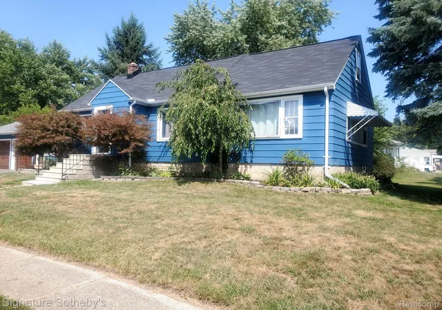 Photo 13 of Single family home for sale at 797 E Beverly Ave N, Pontiac City Oakland, MI 48340 | MLS# 20261067023 | Listing updated on 2026-08-28