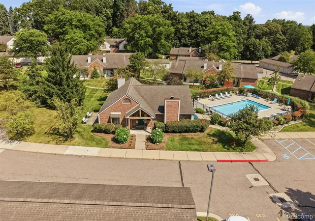 19th image of 316 Spring Brooke Dr, Brighton City Livingston, MI 48116 | MLS# 20261067029