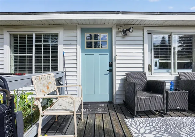 2nd image of 1790 Lakewood Dr, Crystal Township Montcalm, MI 48818 | MLS# 72026044337