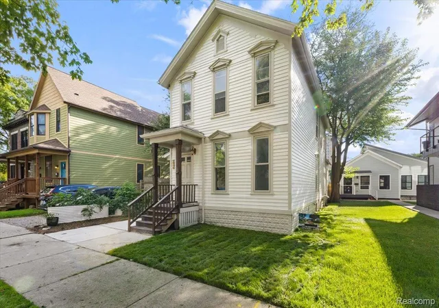 3rd image of 2215 Wabash St, Detroit City Wayne, MI 48216 | MLS# 20261067039