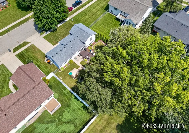 39th image of 1476 Meadowview St Sw, Wyoming City Kent, MI 49509 | MLS# 65026044338