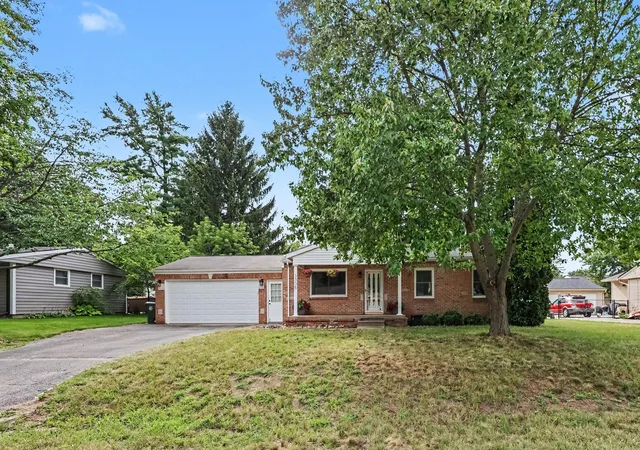 2nd image of 3308 Grafton St, Orion Charter Township Oakland, MI 48359 | MLS# 81026044341