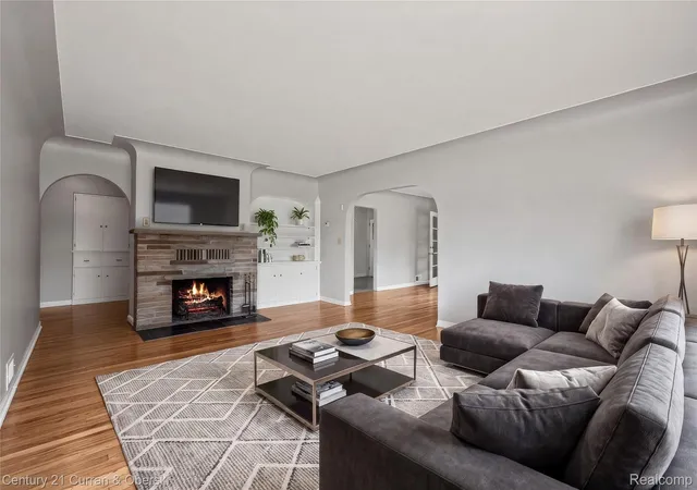 Photo 4 of Single family home for sale at 901 City Rd, Manchester Township Washtenaw, MI 48158 | MLS# 20261067049 | Listing updated on 2026-09-06
