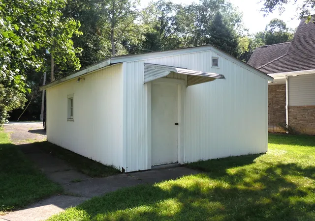 3rd image of 327 Kope Kon Pt, Kinderhook Township Branch, MI 49036 | MLS# 62026044348