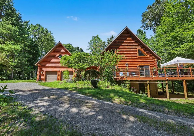 Photo 1 of Single family home for sale at 17182 Arthur Ct, Spring Lake Township Ottawa, MI 49456 | MLS# 71026044353 | Listing updated on 2026-08-21