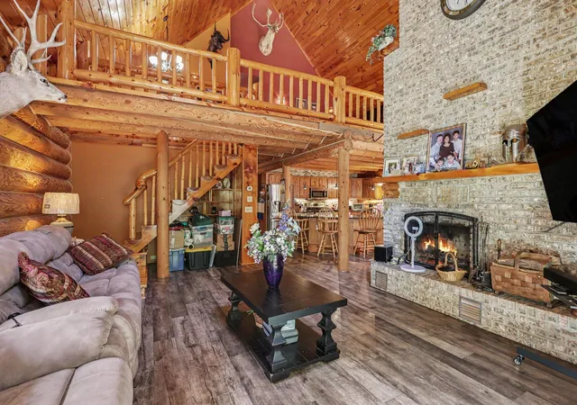 Photo 4 of Single family home for sale at 17182 Arthur Ct, Spring Lake Township Ottawa, MI 49456 | MLS# 71026044353 | Listing updated on 2026-08-21