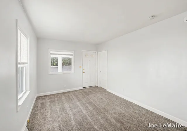 Photo 3 of Single family home for sale at 427 Hopson St Ne, Grand Rapids City Kent, MI 49503 | MLS# 65026044349 | Listing updated on 2026-09-30