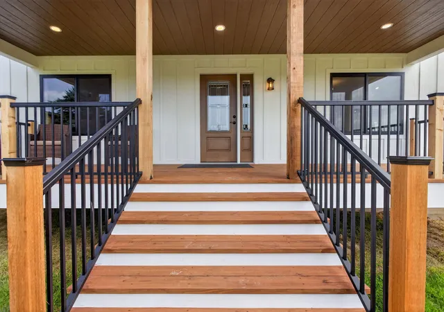 2nd image of 11503 Onondaga Rd, Tompkins Township Jackson, MI 49264 | MLS# 55026044346