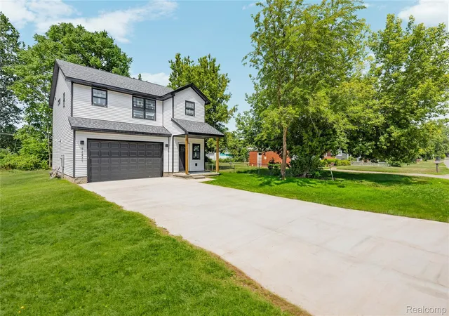 Photo 1 of Single family home for sale at 42431 N Walnut St, Clinton Charter Township Macomb, MI 48036 | MLS# 20261067057 | Listing updated on 2026-08-22