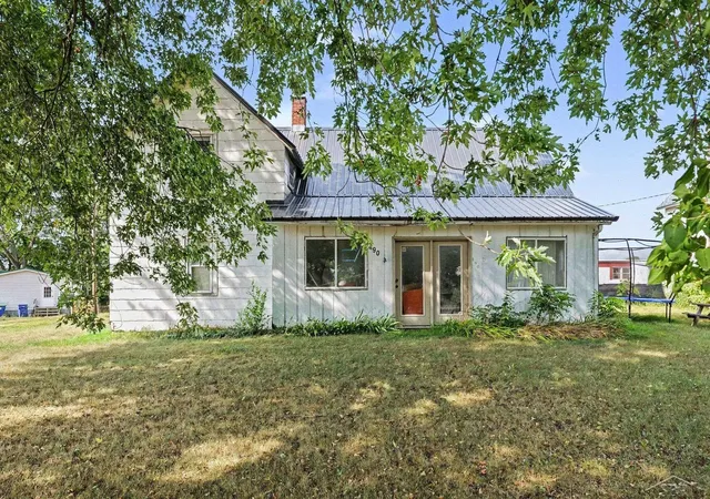 17th image of 490 W Saginaw St, Breckenridge Village Gratiot, MI 48615 | MLS# 61050219394