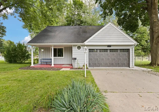 Photo 2 of Single family home for sale at 972 Gettysburg Dr, Adrian City Lenawee, MI 49221 | MLS# 56050219402 | Listing updated on 2026-08-26