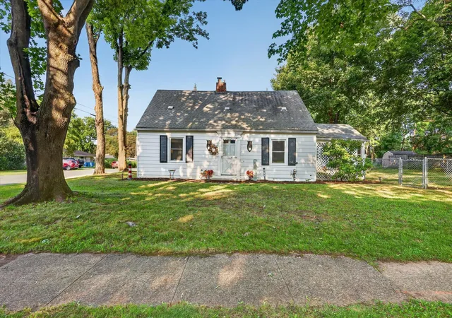 1st image of 539 Coolidge Ave, Kalamazoo Charter Township Kalamazoo, MI 49006 | MLS# 65026044370