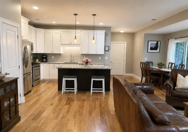 2nd image of 990 Lake Ridge Dr, Traverse City City Grand Traverse, MI 49684 | MLS# 78080072662