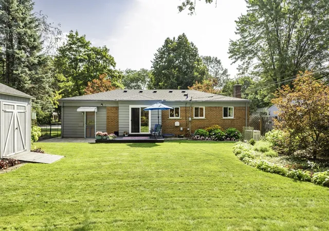 4th image of 765 N Mansfield St, Ypsilanti City Washtenaw, MI 48197 | MLS# 81026044374