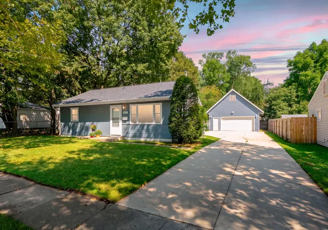 Photo 1 of Sale Pending at 2227 E Cork St, Kalamazoo City Kalamazoo, MI 49001 | MLS# 66026044375 | Listing updated on 2026-08-26