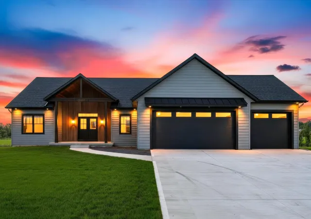 2nd image of 12479 Nora Ct, Allendale Charter Township Ottawa, MI 49401 | MLS# 65026044381