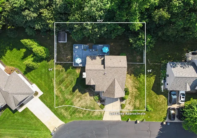 Photo 3 of Single family home for sale at 104 Orchard Dr, South Haven City Van Buren, MI 49090 | MLS# 69026044389 | Listing updated on 2026-08-26