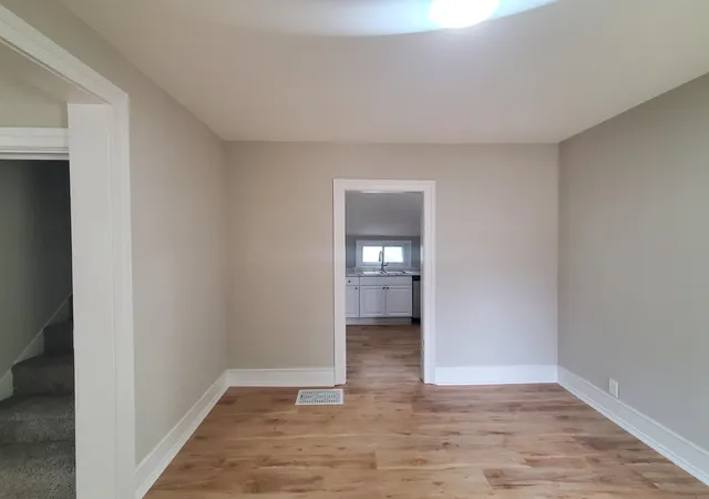 Photo 3 of Single family home for sale at 415 Shelby St, Cadillac City Wexford, MI 49601 | MLS# 78080072670 | Listing updated on 2026-09-21