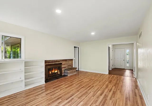 Photo 3 of Single family home for sale at 1511 Jerome St, Park Township Ottawa, MI 49423 | MLS# 71026044399 | Listing updated on 2026-08-21