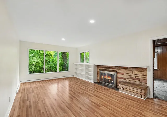 Photo 4 of Single family home for sale at 1511 Jerome St, Park Township Ottawa, MI 49423 | MLS# 71026044399 | Listing updated on 2026-08-21