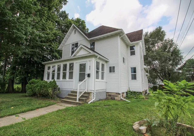 Photo 2 of Single family home for sale at 822 N Main St, Three Rivers City St Joseph, MI 49093 | MLS# 68026044396 | Listing updated on 2026-08-26