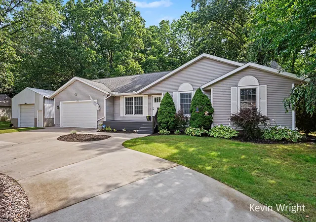 1st image of 1802 Duchess Ct, Muskegon Charter Township Muskegon, MI 49445 | MLS# 71026044401