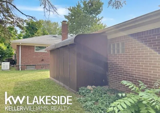25th image of 1700 Hampton Rd Rd, Mt Clemens City Macomb, MI 48043 | MLS# 58050219429