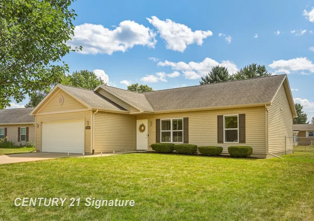2nd image of 2187 Moonglow Ct, Saginaw Charter Township Saginaw, MI 48603 | MLS# 61050219432