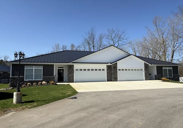 Photo 1 of Condo for sale at 238 Glei Ct, Hillsdale City Hillsdale, MI 49242 | MLS# 53026044412 | Listing updated on 2026-08-21