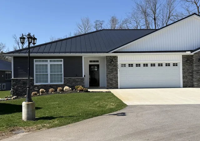Photo 2 of Condo for sale at 238 Glei Ct, Hillsdale City Hillsdale, MI 49242 | MLS# 53026044412 | Listing updated on 2026-08-21