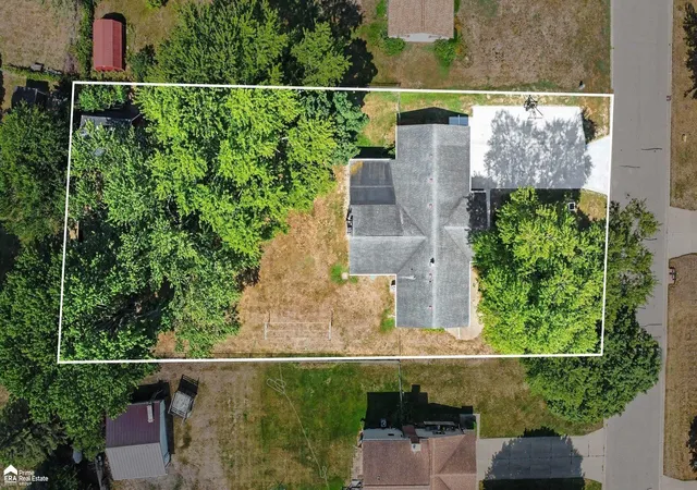 Photo 3 of Single family home for sale at 8545 Gallant Fox Trl, Flushing Charter Township Genesee, MI 48433 | MLS# 5050219439 | Listing updated on 2026-09-05