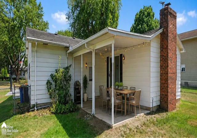 Photo 4 of Single family home for sale at 8545 Gallant Fox Trl, Flushing Charter Township Genesee, MI 48433 | MLS# 5050219439 | Listing updated on 2026-09-05