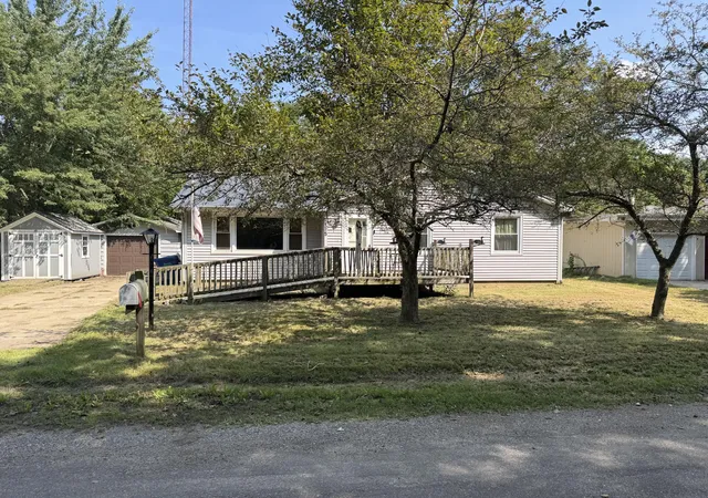 2nd image of 1175 Ravina Ave, Benton Charter Township Berrien, MI 49022 | MLS# 69026044414