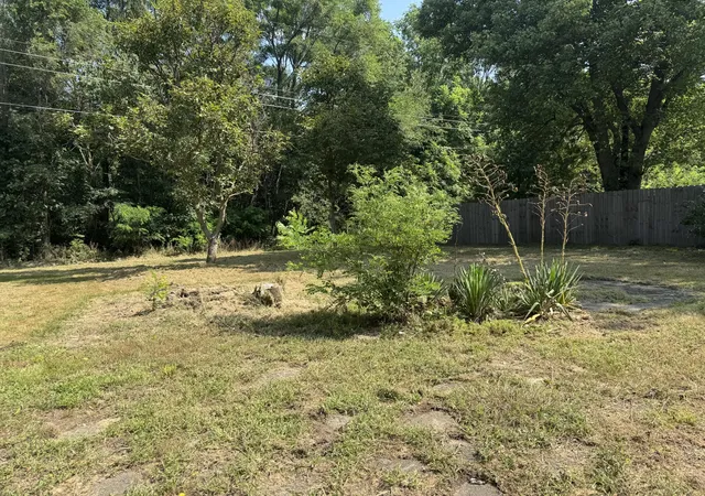 Photo 4 of Single family home for sale at 1175 Ravina Ave, Benton Charter Township Berrien, MI 49022 | MLS# 69026044414 | Listing updated on 2026-09-22