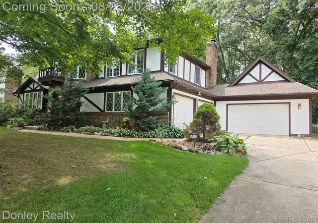 Photo 2 of Single family home for sale at 5163 Burning Tree Rd, Texas Charter Township Kalamazoo, MI 49009 | MLS# 20261067138 | Listing updated on 2026-09-04