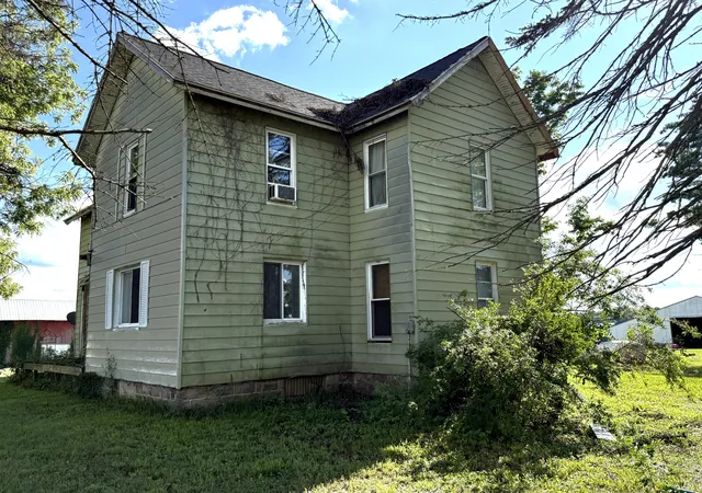 Photo 3 of Single family home for sale at 11720 S M 66 Hwy, Assyria Township Barry, MI 49021 | MLS# 66026044420 | Listing updated on 2026-10-09