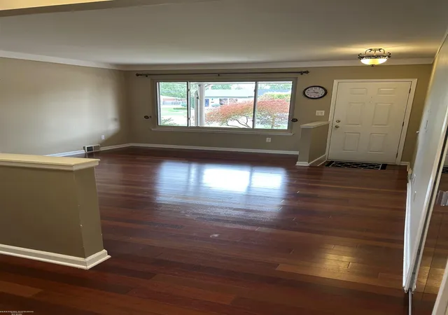 Photo 4 of Single family home for sale at 12939 Masonic Blvd, Warren City Macomb, MI 48088 | MLS# 58050219446 | Listing updated on 2026-09-15