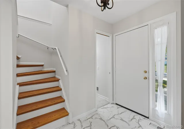 Photo 5 of Condo for sale at 20842 E Glen Haven Cir, Novi City Oakland, MI 48167 | MLS# 20261067143 | Listing updated on 2026-08-23