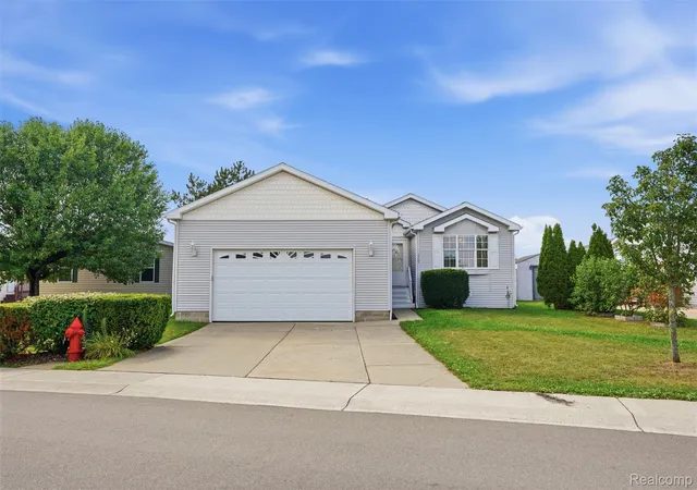 Photo 1 of Sale Pending at 1707 Augusta Dr, Hartland Township Livingston, MI 48353 | MLS# 20261067144 | Listing updated on 2026-10-01