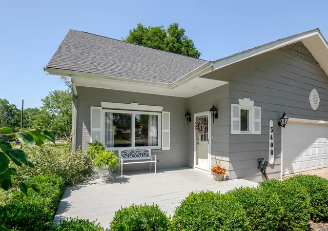 Photo 3 of Single family home for sale at 3408 Locust Ln, St Joseph Charter Township Berrien, MI 49085 | MLS# 69026044422 | Listing updated on 2026-09-13
