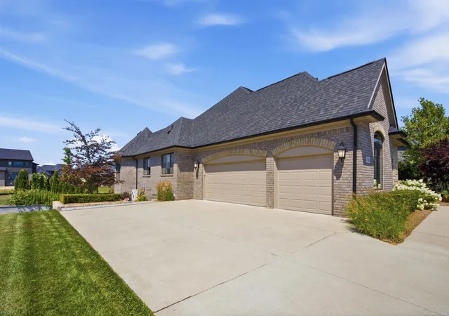 Photo 5 of Single family home for sale at 3308 Grantham Ct, Oakland Charter Township Oakland, MI 48363 | MLS# 58050219449 | Listing updated on 2026-08-27