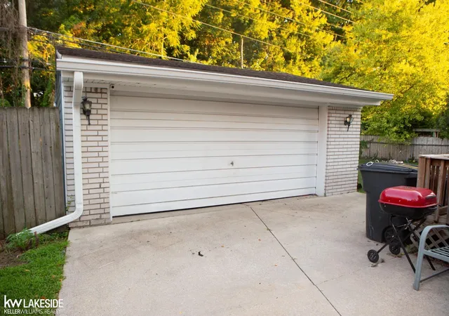 Photo 37 of Single family home for sale at 14544 Debbie Dr, Sterling Heights City Macomb, MI 48313 | MLS# 58050219450 | Listing updated on 2026-09-01