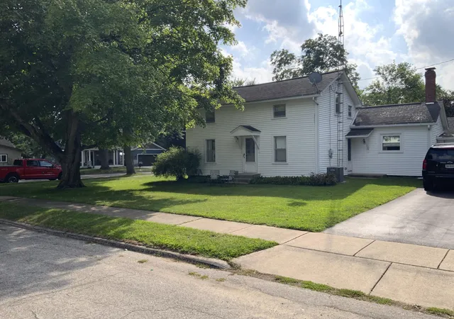 Photo 3 of Single family home for sale at 204 Litchfield St, Clinton Village Lenawee, MI 49236 | MLS# 81026044434 | Listing updated on 2026-08-22
